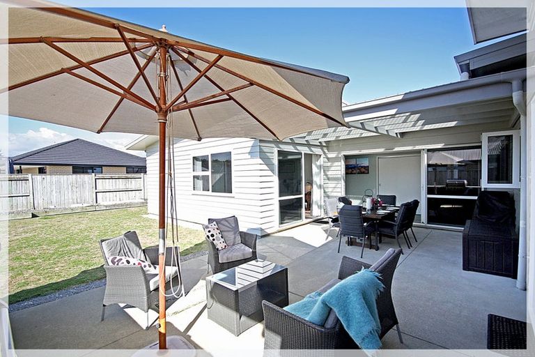 Photo of property in 24 Forbes Road, Foxton Beach, Foxton, 4815