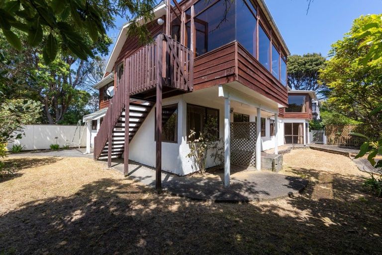 Photo of property in 22 Exploration Way, Whitby, Porirua, 5024