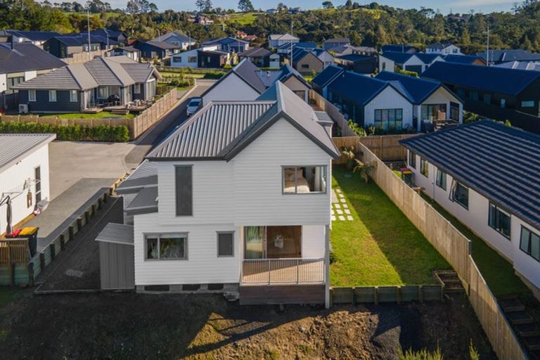 Photo of property in 69 Glenvar Ridge Road, Long Bay, Auckland, 0630