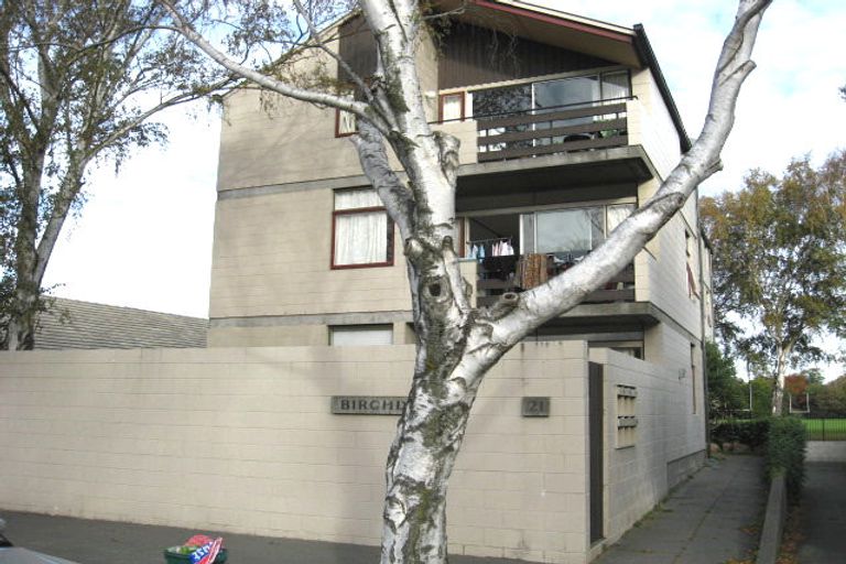 Photo of property in 21 Newbridge Place, Ilam, Christchurch, 8041