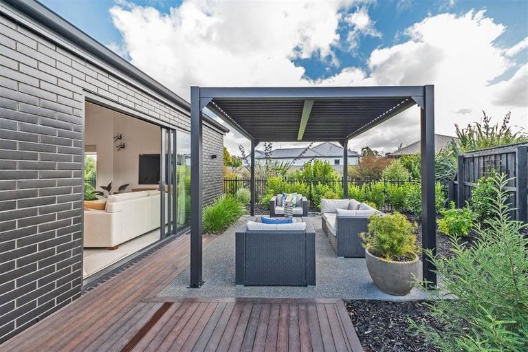 Photo of property in 10 Kinnerton Lane, Casebrook, Christchurch, 8051