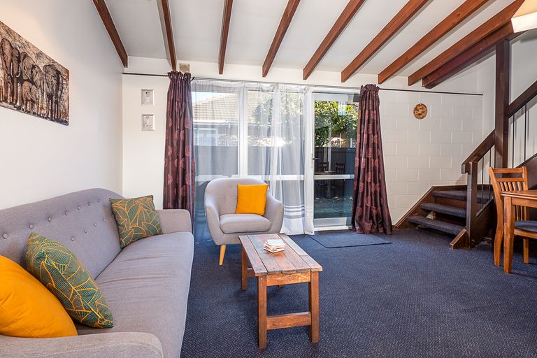 Photo of property in 2/106 Sparks Road, Hoon Hay, Christchurch, 8025