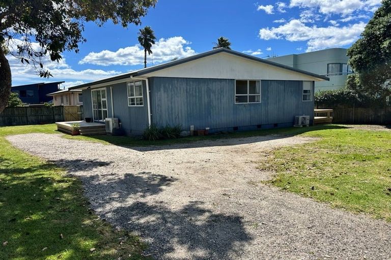 Photo of property in 11 Pacific View Road, Papamoa Beach, Papamoa, 3118