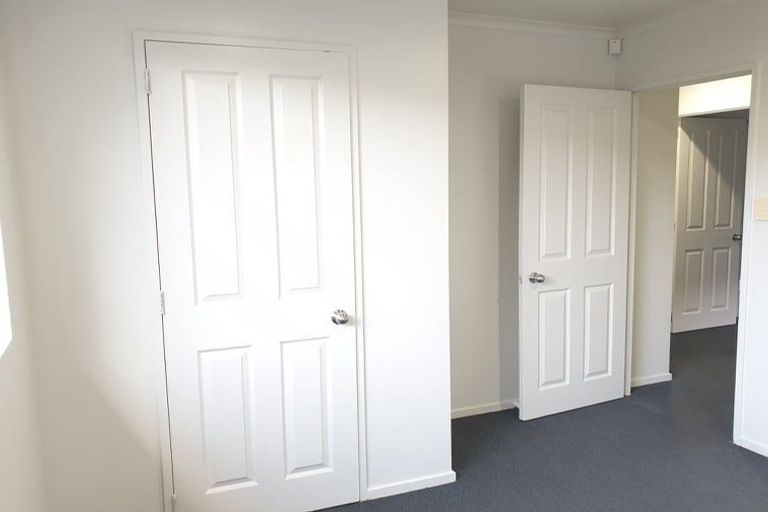 Photo of property in 10 Piriti Place, Weymouth, Auckland, 2103