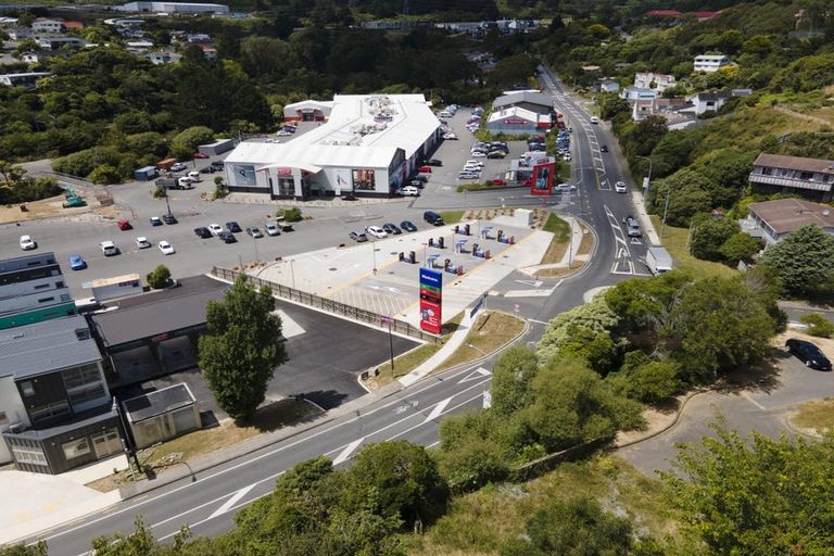 Photo of property in 105 Redwood Avenue, Tawa, Wellington, 5028