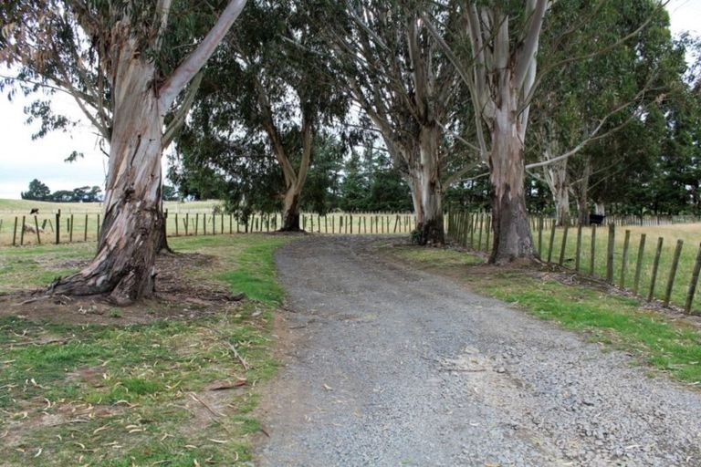 Photo of property in 12 Totaramahonga Road, Dannevirke, 4972