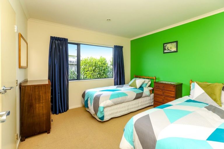 Photo of property in 10 Horizon Heights, Whalers Gate, New Plymouth, 4310