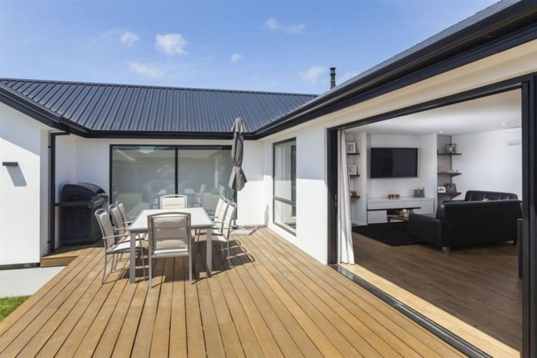 Photo of property in 45 Grayshott Avenue, Casebrook, Christchurch, 8051