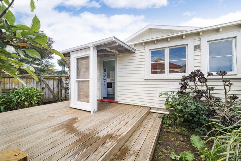 Photo of property in 72b Albert Street, Palmerston North, 4414