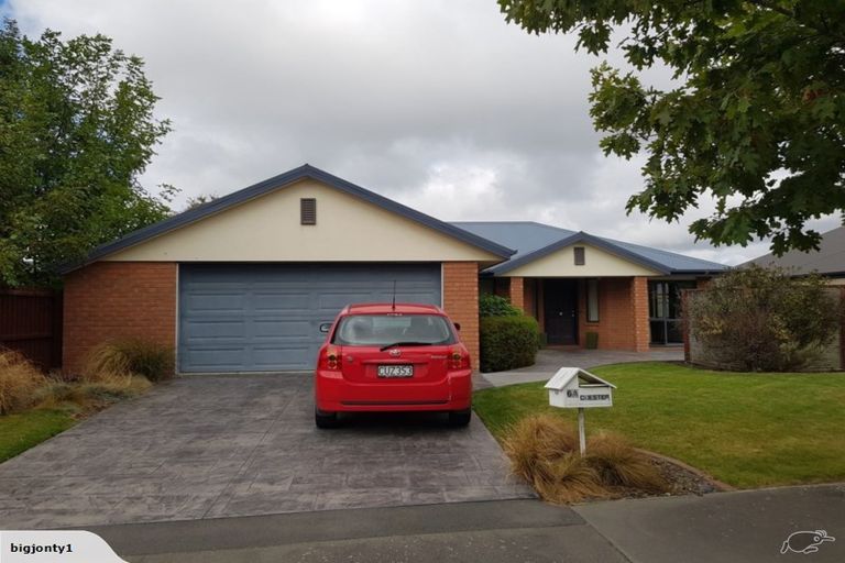 Photo of property in 6a Blarney Place, Casebrook, Christchurch, 8051