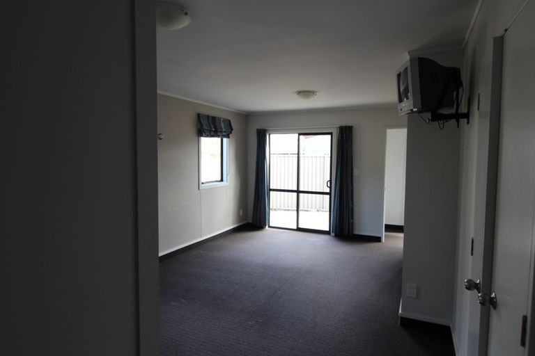 Photo of property in 8d Mckellar Court, Cromwell, 9310