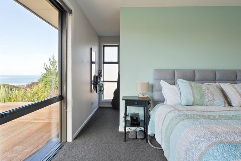 Photo of property in 32 Kayforce Road, Ocean View, Dunedin, 9035