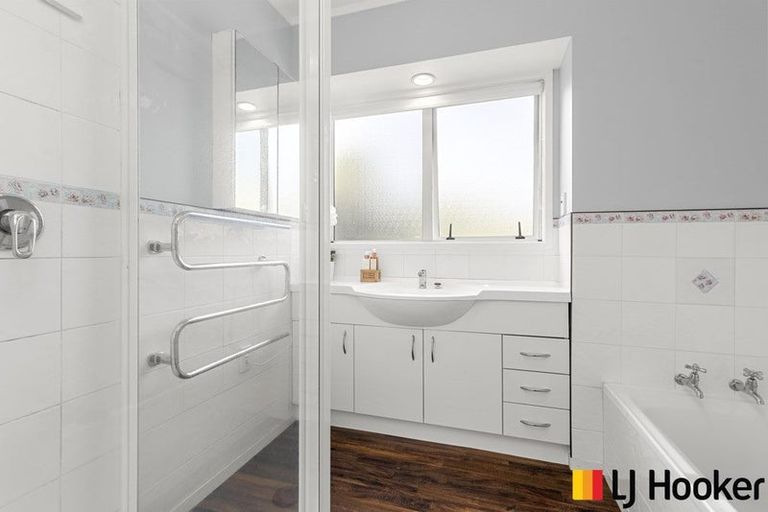 Photo of property in 12 Carnoustie Drive, Wattle Downs, Auckland, 2103