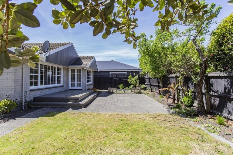 Photo of property in 36c Jeffreys Road, Fendalton, Christchurch, 8052