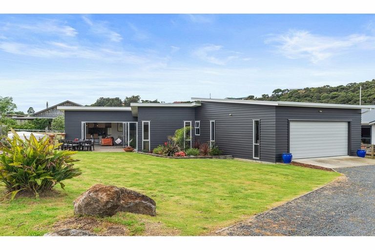 Photo of property in 2 Beachcomber Road, Mangawhai Heads, Mangawhai, 0505