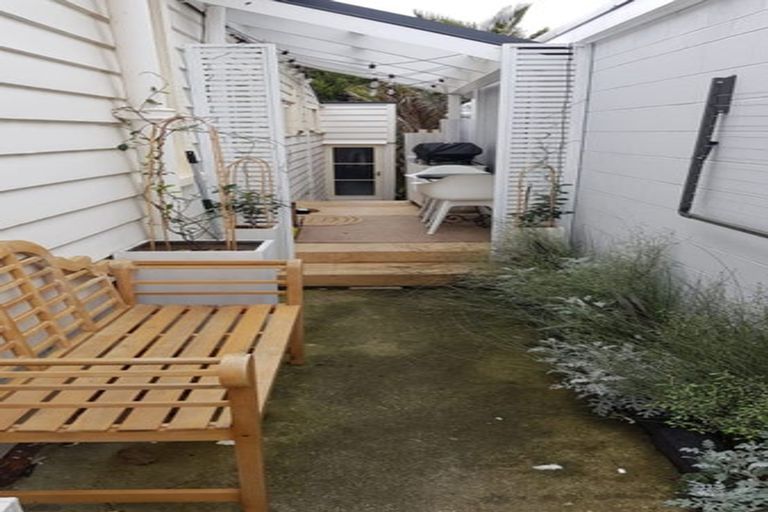 Photo of property in 6 Bulwer Street, Devonport, Auckland, 0624