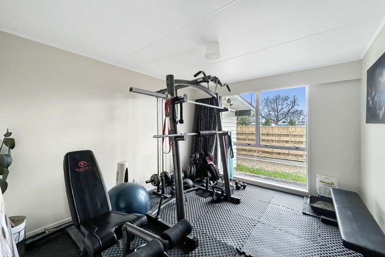 Photo of property in 41 Somerset Crescent, Highbury, Palmerston North, 4412