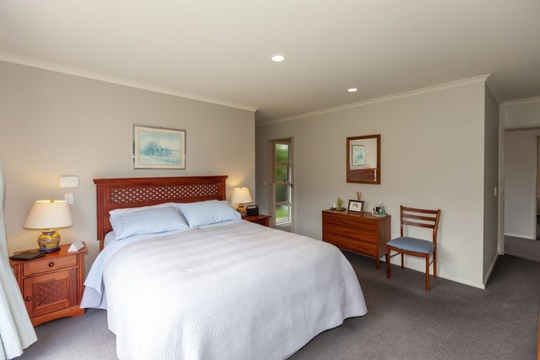 Photo of property in 37 Consort Close, Paraparaumu Beach, Paraparaumu, 5032