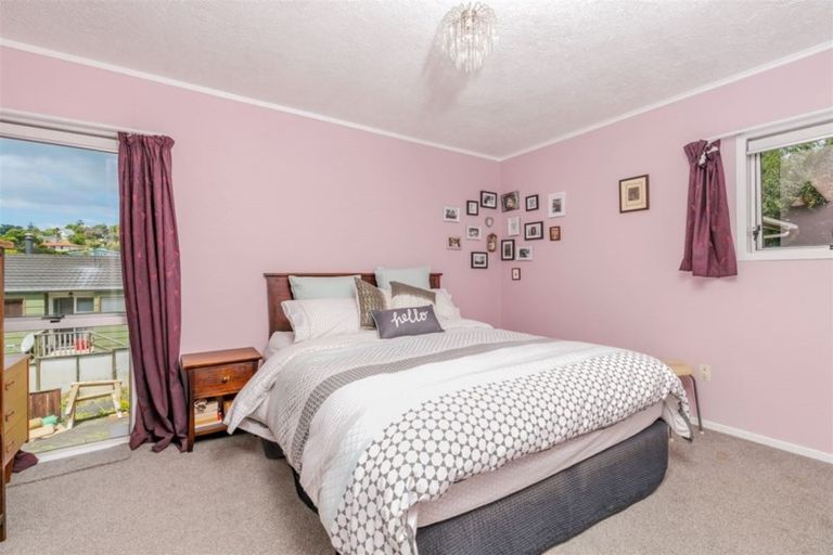 Photo of property in 1/13 Redwing Street, Browns Bay, Auckland, 0630