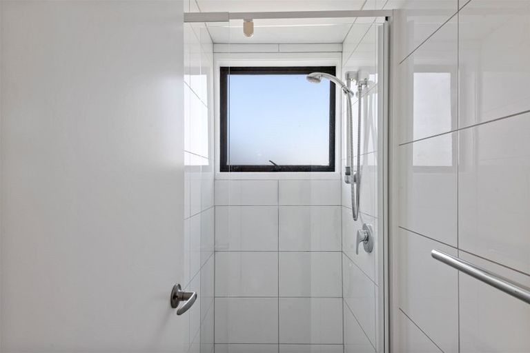 Photo of property in 3a Chatswood Place, Bishopdale, Christchurch, 8051