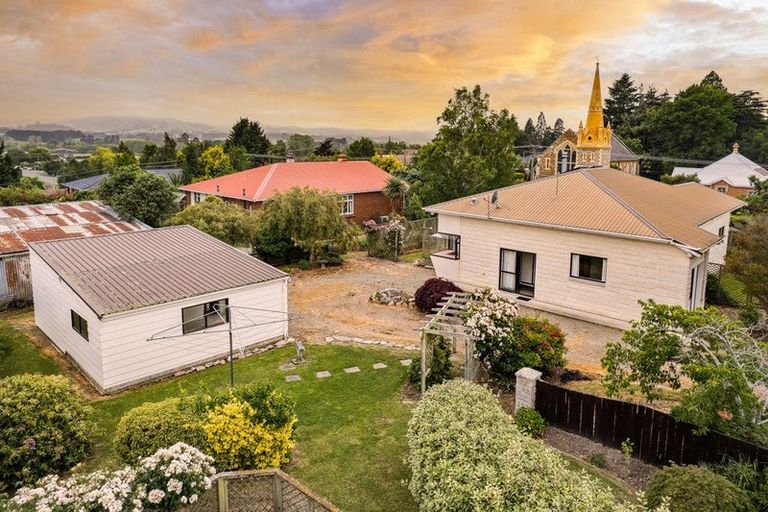 Photo of property in 93 Tiverton Street, Palmerston, 9430