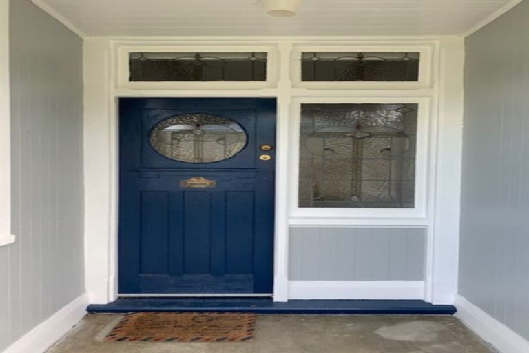 Photo of property in 39 Home Street, Winton, 9720