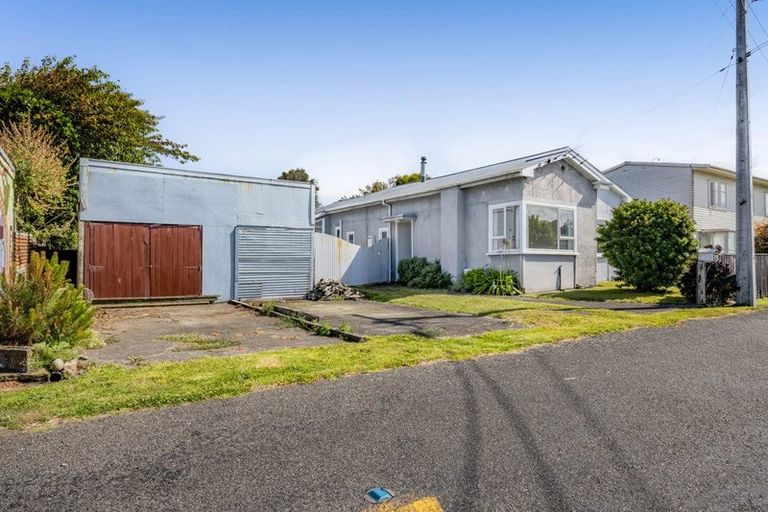 Photo of property in 4 Meredith Street, Patea, 4520