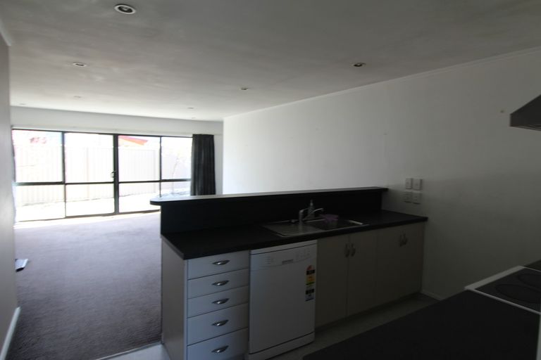 Photo of property in 8d Mckellar Court, Cromwell, 9310