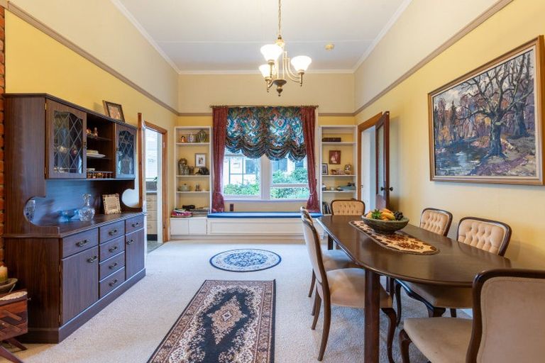 Photo of property in 16 Hunter Street, Dannevirke, 4930