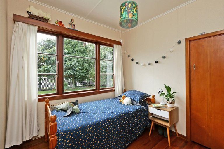 Photo of property in 33 Harpham Street, Taradale, Napier, 4112