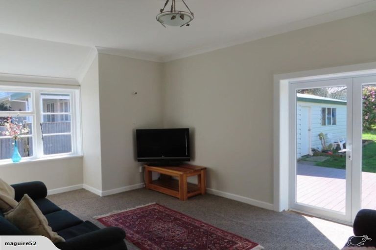 Photo of property in 26 Peakes Road, Saint Johns Hill, Whanganui, 4501