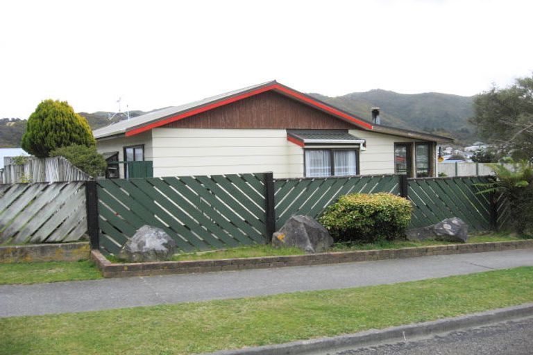 Photo of property in 45 Trelawney Road, Wainuiomata, Lower Hutt, 5014