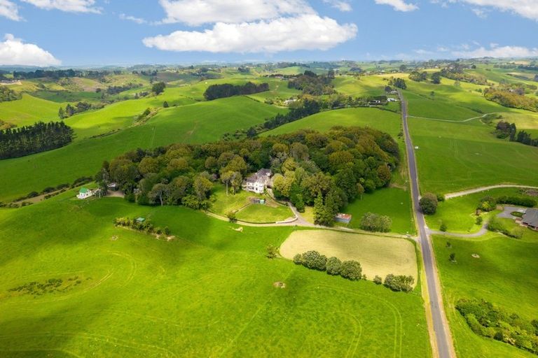 Photo of property in 277 Wortley Road, Waiongana, New Plymouth, 4373