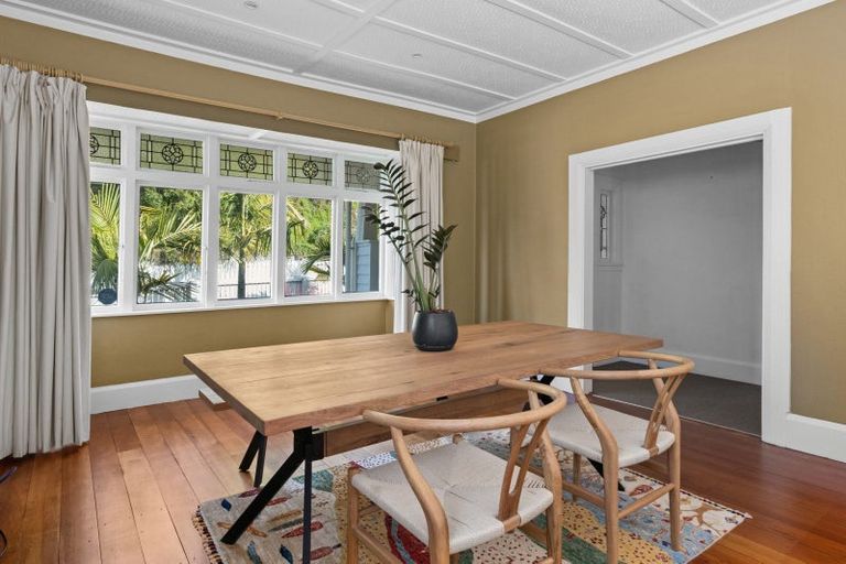 Photo of property in 53 Shakespeare Road, Bluff Hill, Napier, 4110