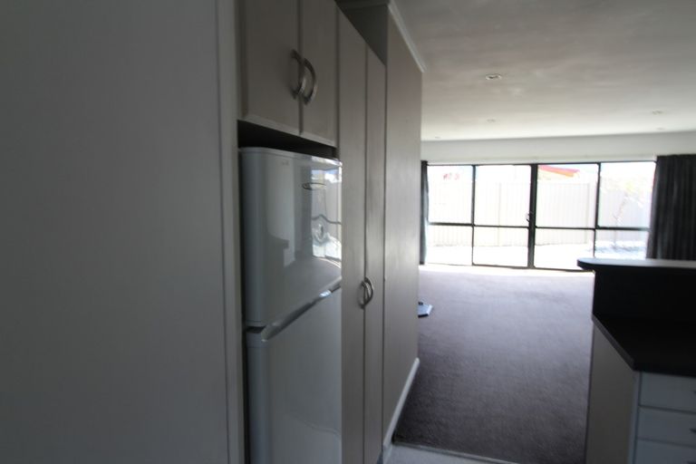 Photo of property in 8d Mckellar Court, Cromwell, 9310