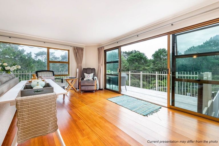 Photo of property in 1028 East Coast Road, Fairview Heights, Auckland, 0630