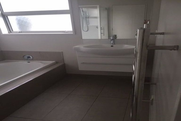 Photo of property in 28 Hakatere Road, Pegasus, 7612