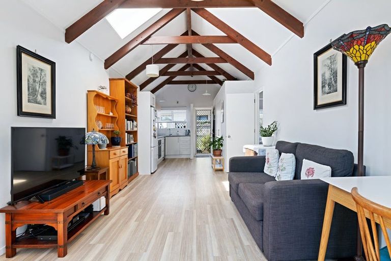 Photo of property in 2/12 Marsden Road, Stoke, Nelson, 7011