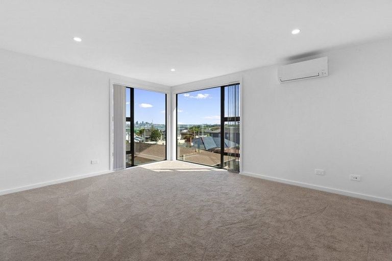 Photo of property in 50d Killarney Street, Takapuna, Auckland, 0622
