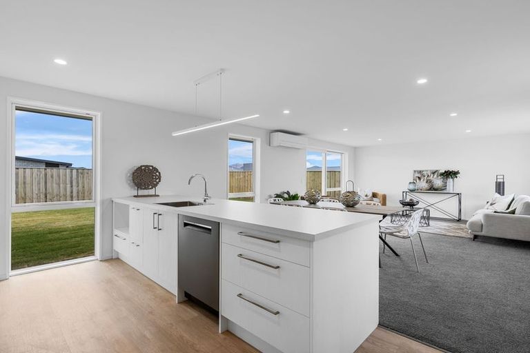 Photo of property in 25 Duporth Road, Rolleston, 7614