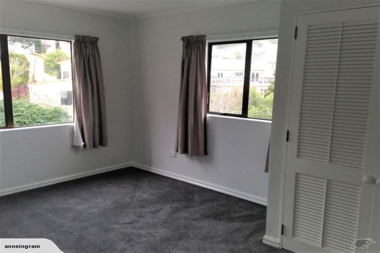 Photo of property in 112 Weka Street, Miramar, Wellington, 6022