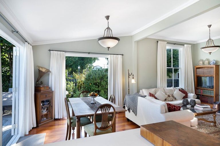 Photo of property in 150 East Street, Greytown, 5712