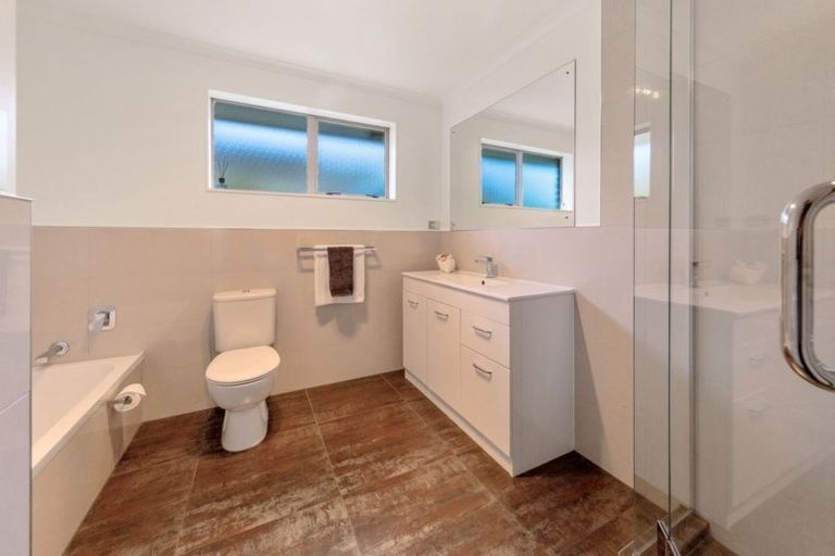 Photo of property in 14 Ridgeway Road, Pukekohe, 2120