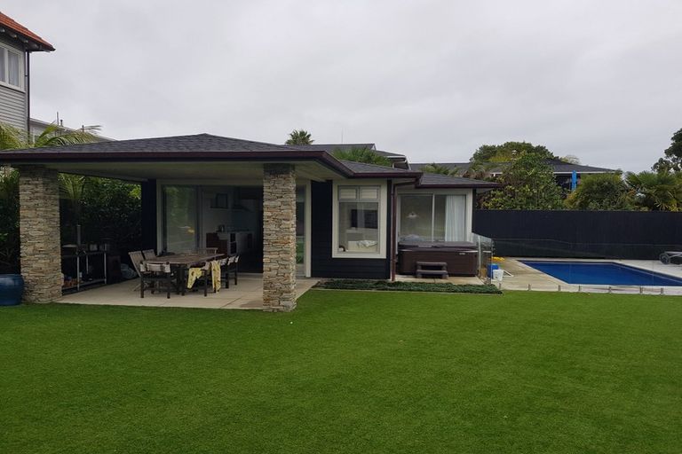 Photo of property in 57d Norwood Road, Bayswater, Auckland, 0622