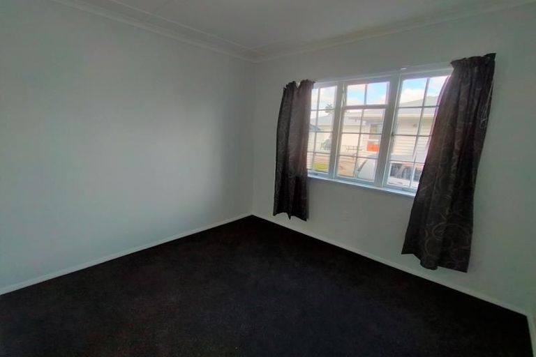 Photo of property in 1006 Tremaine Avenue, Roslyn, Palmerston North, 4414