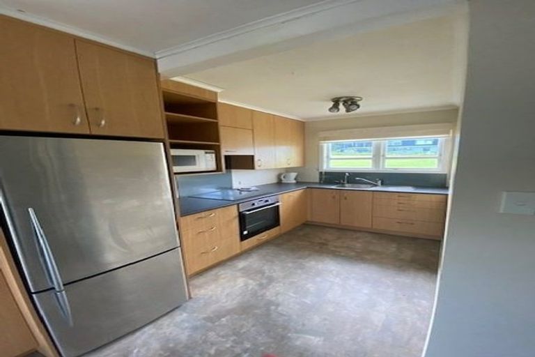Photo of property in 1/142 Stanmore Bay Road, Stanmore Bay, Whangaparaoa, 0932