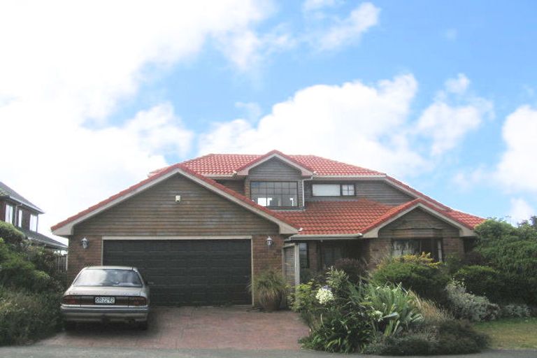 Photo of property in 34 Ashton Fitchett Drive, Brooklyn, Wellington, 6021