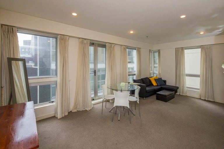 Photo of property in Terrace Heights Apartments, 5f/163 The Terrace, Wellington Central, Wellington, 6011