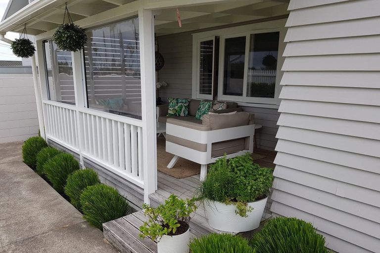 Photo of property in 12 Dallinghoe Crescent, Milford, Auckland, 0620