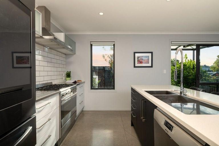 Photo of property in 3 Ellesmere Close, Pyes Pa, Tauranga, 3112